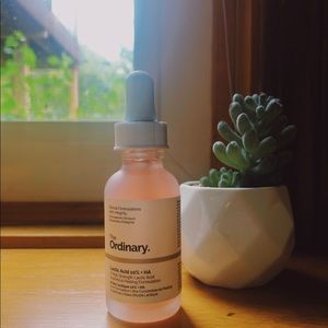 the ordinary lactic acid exfoliant 10% + HA